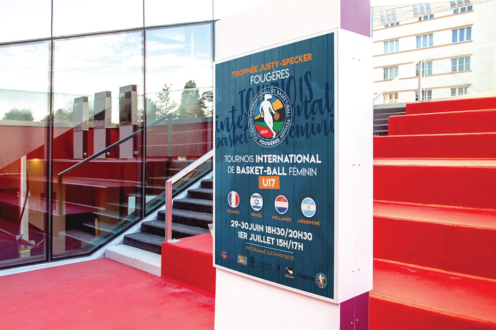 Création d'une affiche pour un tournois international de basket ball qui a lieu en Bretagne à Fougères