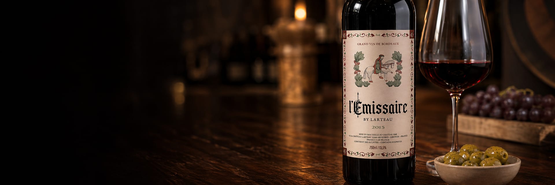 Création d'une étiquette de vin sur mesure réalisée par JA Design, graphiste freelance spécialisé en étiquettes de vin et spiritueux à Bordeaux.